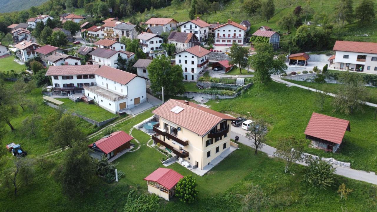 Appartement Apartma Logar à Kobarid Extérieur photo